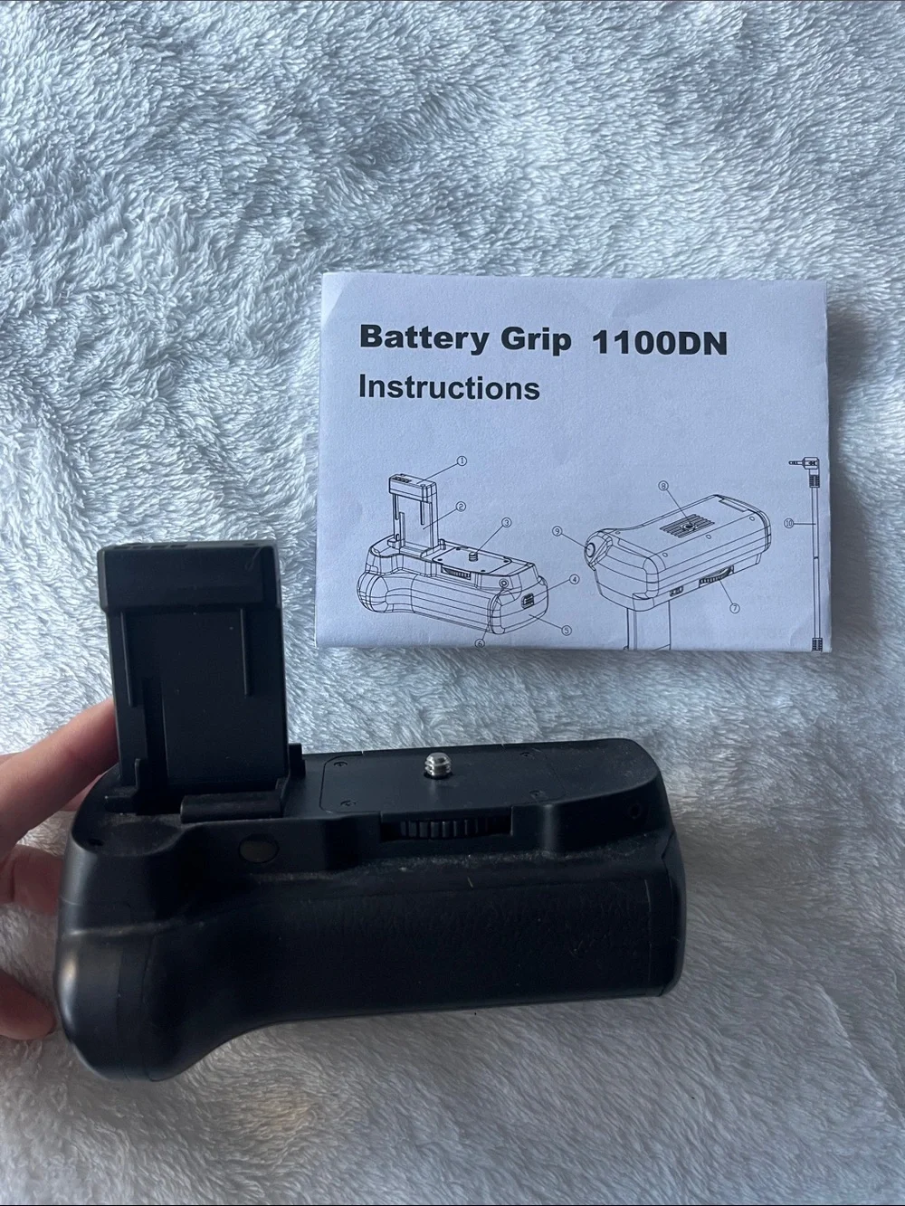 Universal 1100DN Battery Grip - Black